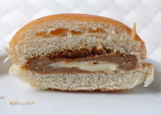 ヤマザキ とろ〜りチーズ入りハンバーグサンド